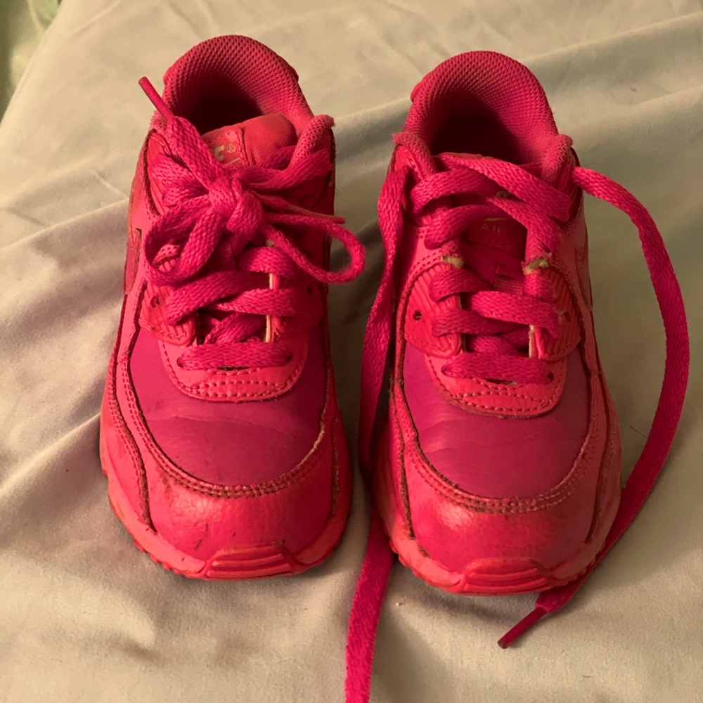 Highlighter pink Air max